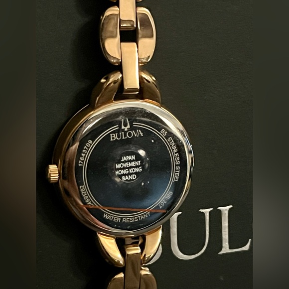Bulova 98L207 Crystal Analog Display Quartz Rose Gold Watch - Picture 5 of 6